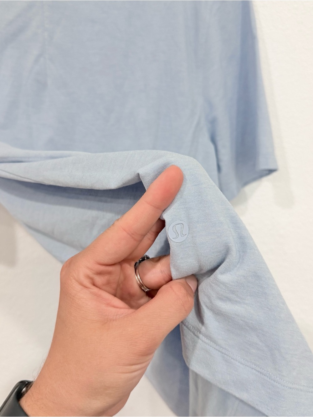 Lululemon Evolution Short Sleeve Polo Shirt  Heathered Blue Linen Size Small - Picture 5 of 5